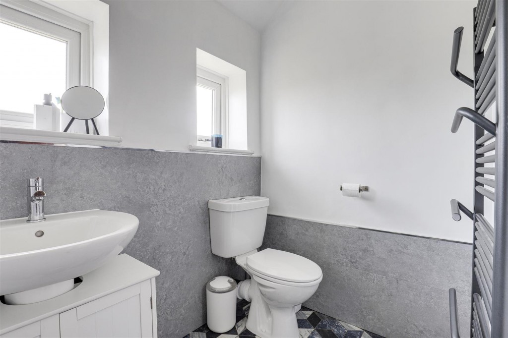 Campbell Drive, Carlton, Nottinghamshire, NG4 1RD