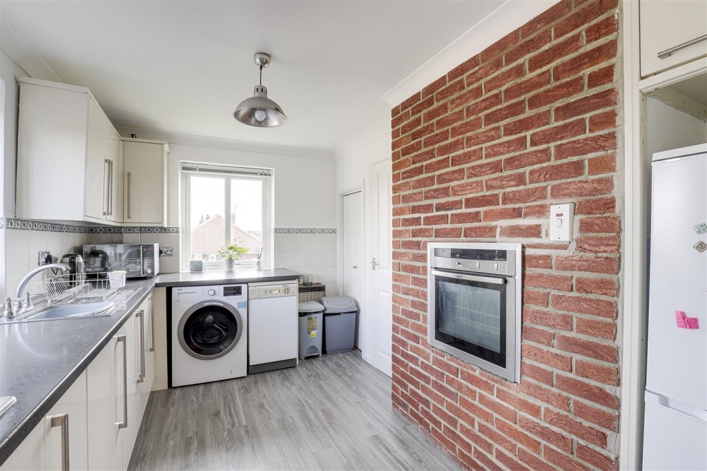 Campbell Drive, Carlton, Nottinghamshire, NG4 1RD