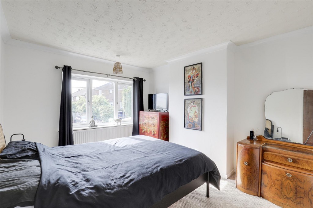 Campbell Drive, Carlton, Nottinghamshire, NG4 1RD