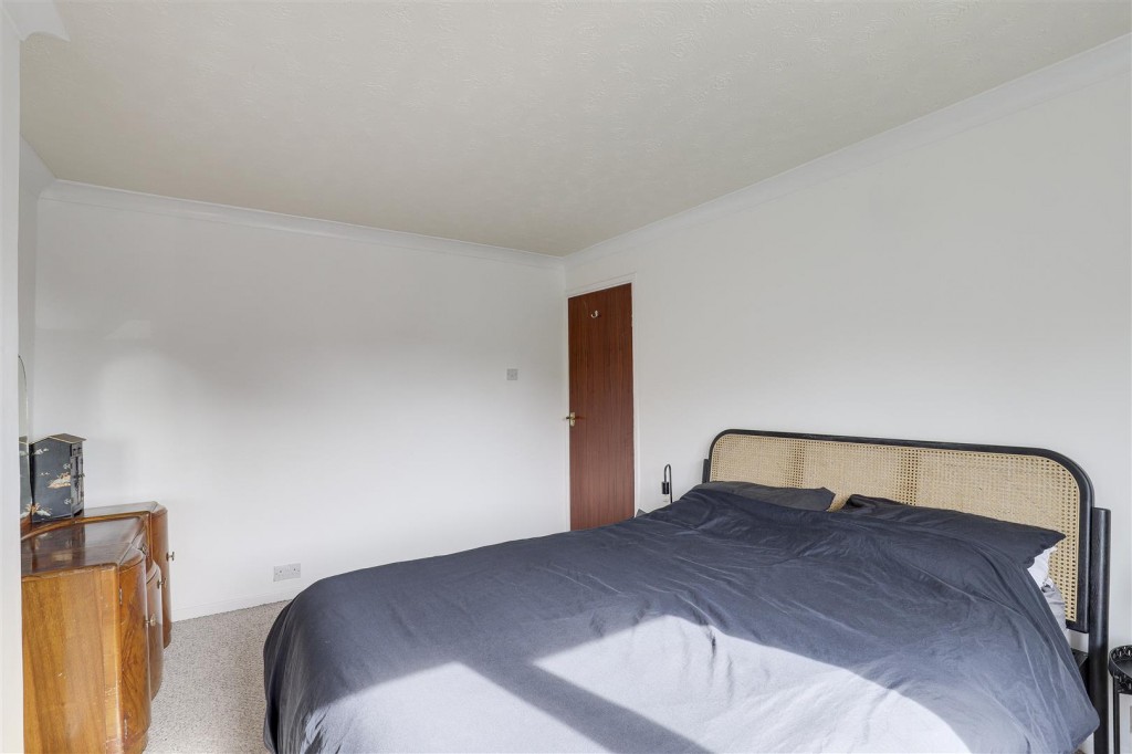 Campbell Drive, Carlton, Nottinghamshire, NG4 1RD