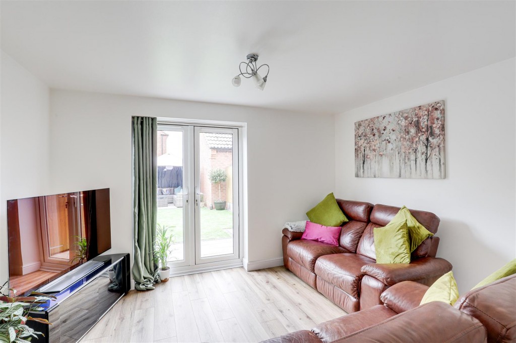 Minerva Grove, Hucknall, Nottinghamshire, NG15 8GW