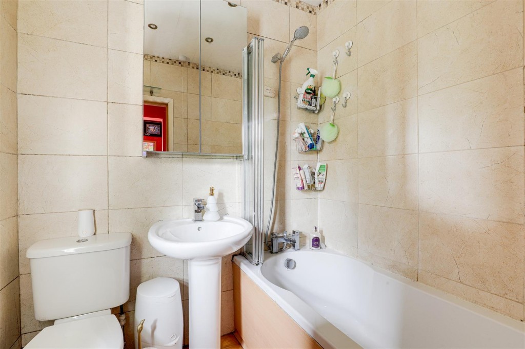 Spencer Avenue, Sandiacre, Nottinghamshire, NG10 5DA