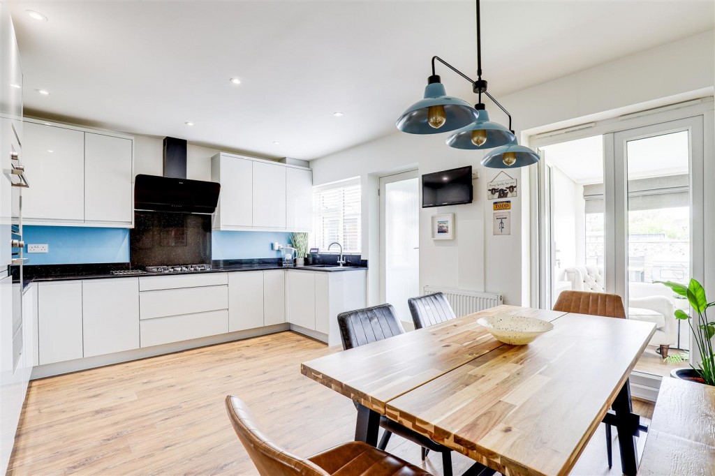 Orchard Drive, Calverton, Nottinghamshire, NG14 6GP