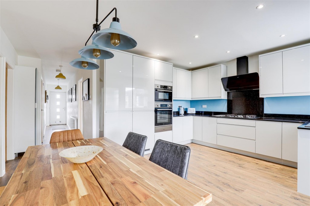 Orchard Drive, Calverton, Nottinghamshire, NG14 6GP