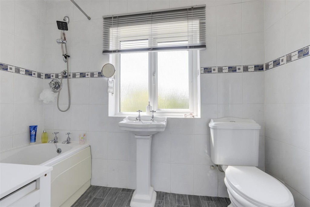 Sandy Lane, Hucknall, Nottinghamshire, NG15 7GP
