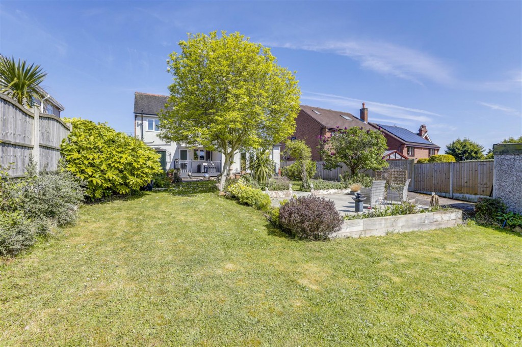 Sandy Lane, Hucknall, Nottinghamshire, NG15 7GP