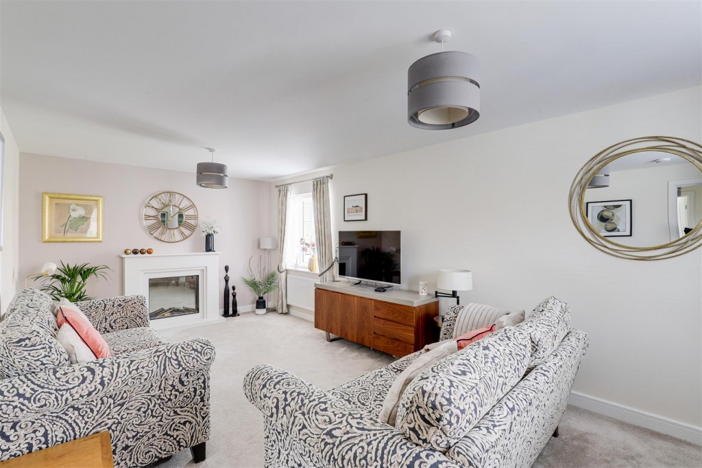 Kingcup Gardens, Ruddington, Nottinghamshire, NG11 6SD