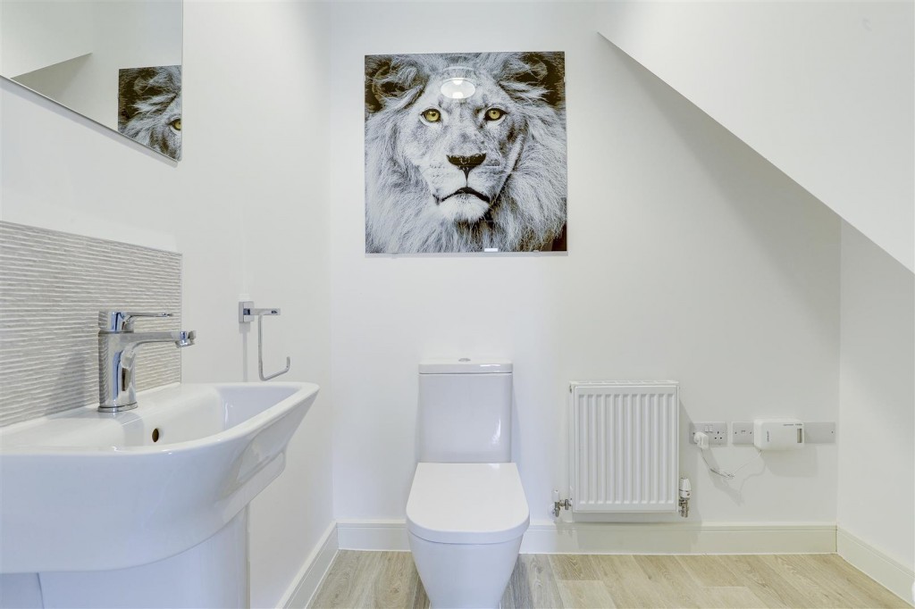 Kingcup Gardens, Ruddington, Nottinghamshire, NG11 6SD