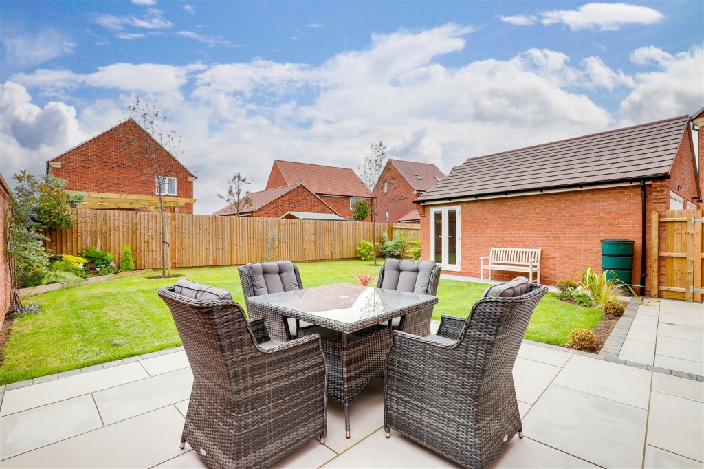 Kingcup Gardens, Ruddington, Nottinghamshire, NG11 6SD