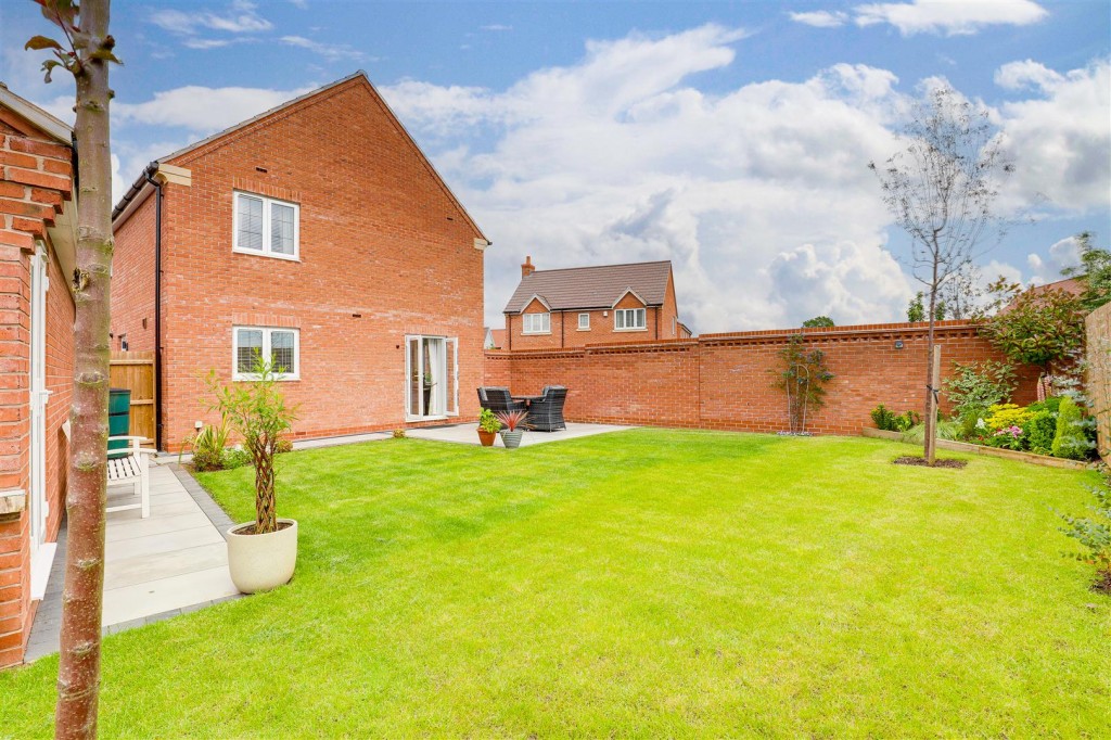 Kingcup Gardens, Ruddington, Nottinghamshire, NG11 6SD