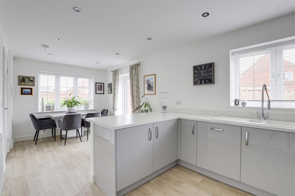 Kingcup Gardens, Ruddington, Nottinghamshire, NG11 6SD