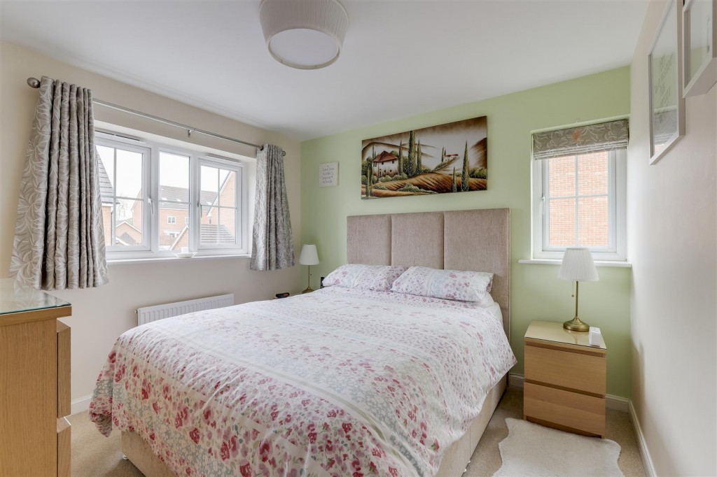 Mandeville Close, Hucknall, Nottinghamshire, NG15 8HQ