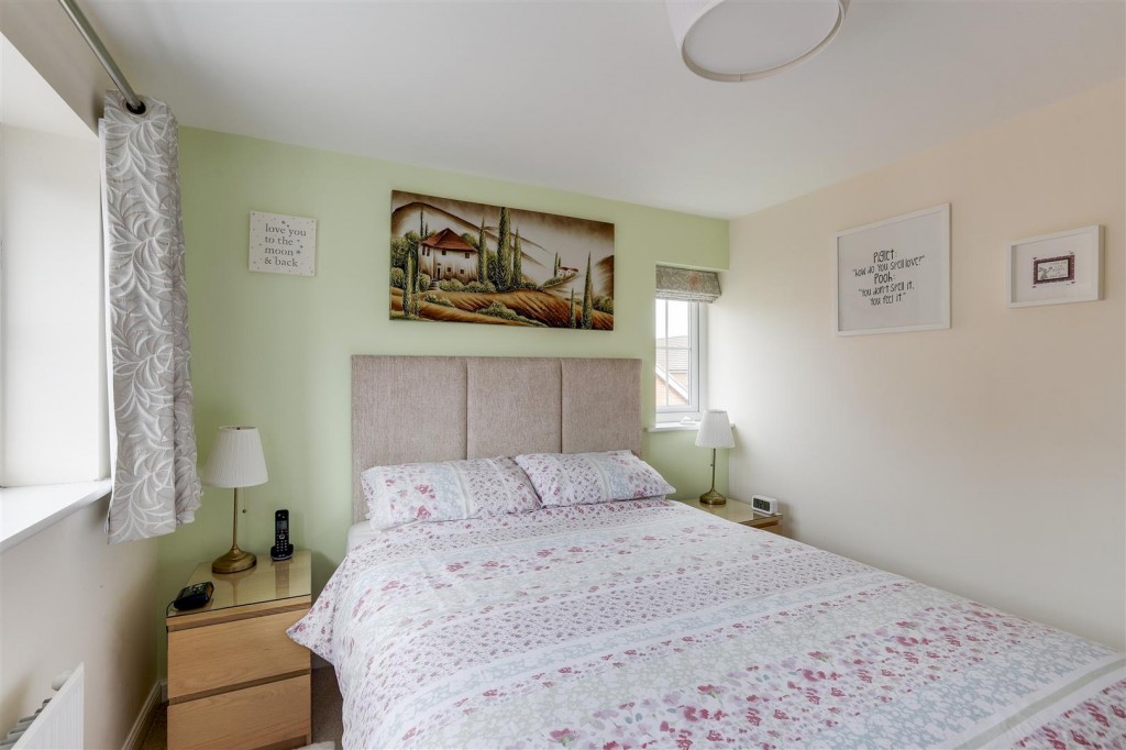 Mandeville Close, Hucknall, Nottinghamshire, NG15 8HQ