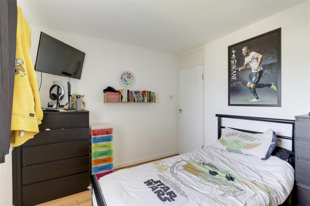 Peakdale Close, Long Eaton, Nottingham, NG10 3PH