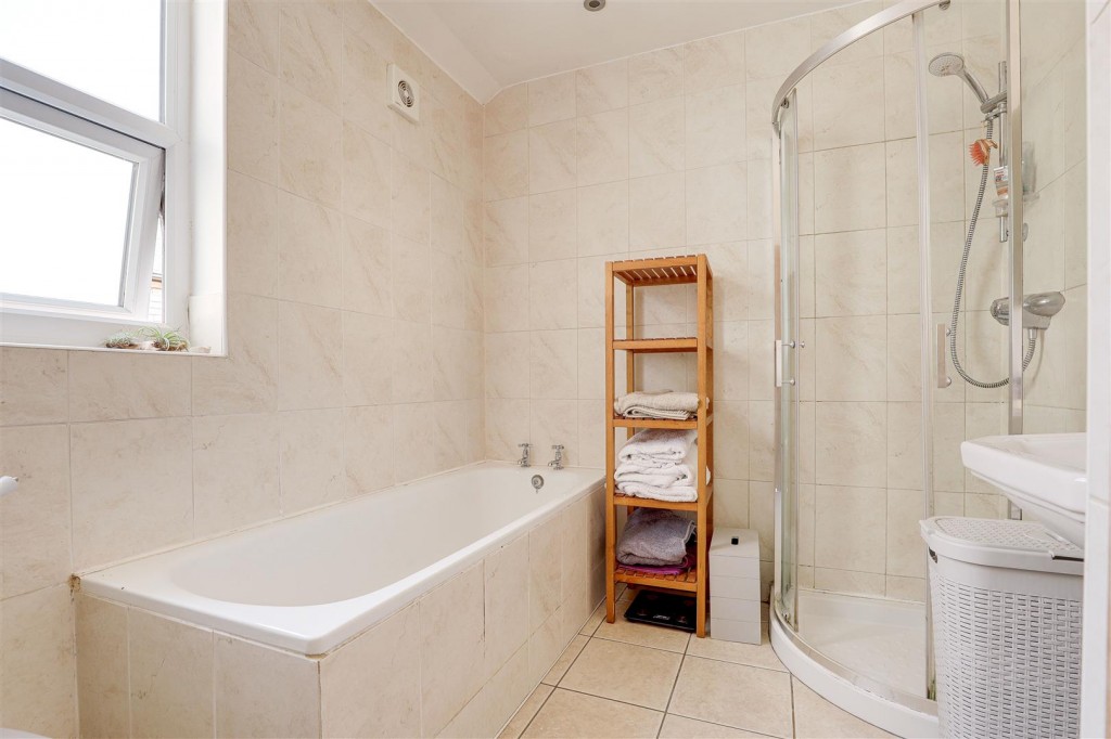 Haddon Road, West Bridgford, Nottinghamshire, NG2 6EQ