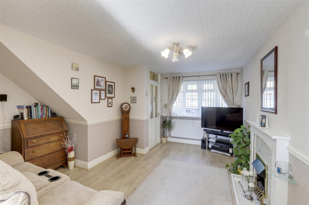 Polperro Way, Hucknall, Nottinghamshire, NG15 6JX