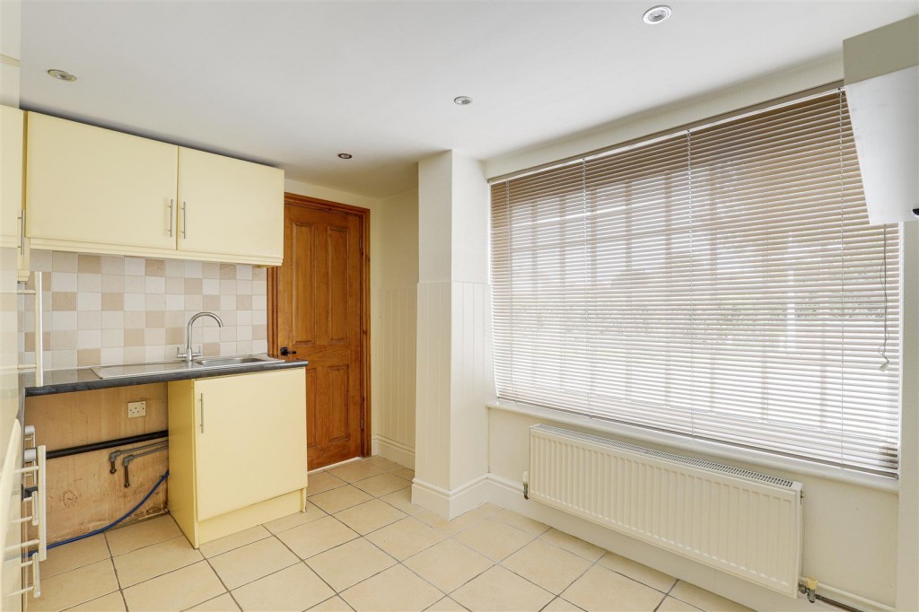 Main Street, Lambley, Nottinghamshire, NG4 4PP