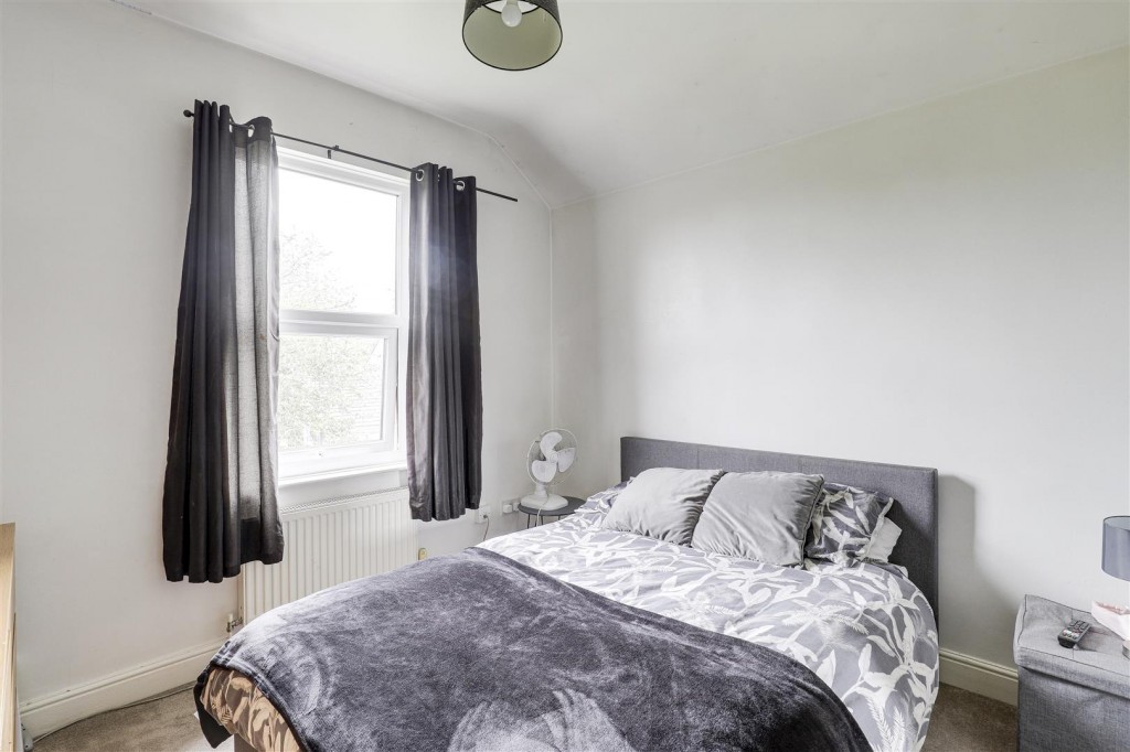 Burton Road, Carlton, Nottinghamshire, NG4 3DH