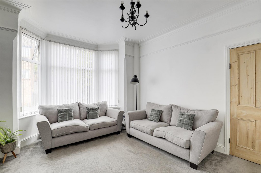 Burton Road, Carlton, Nottinghamshire, NG4 3DH