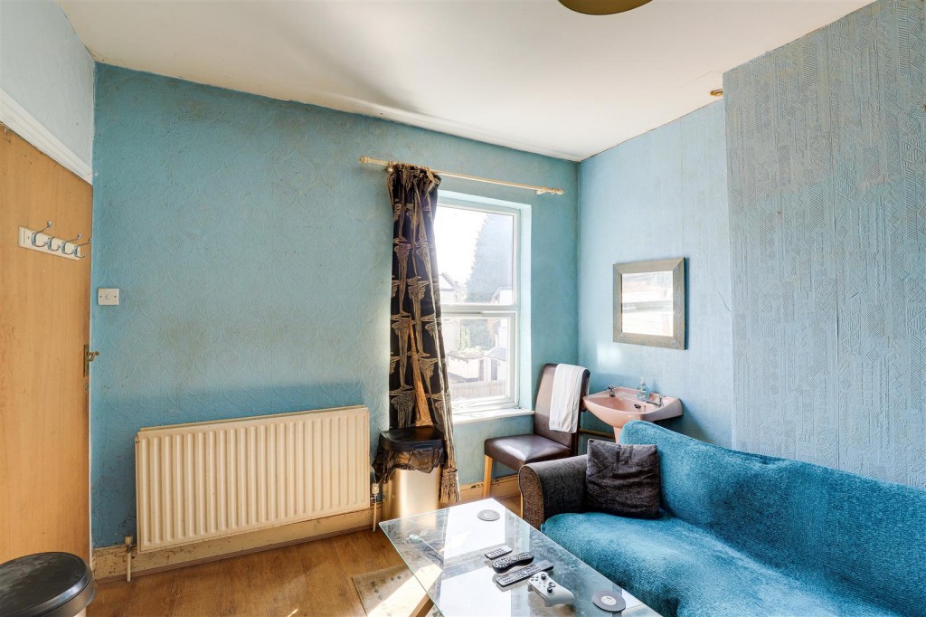 Wiverton Road, Forest Fields, Nottinghamshire, NG7 6NQ