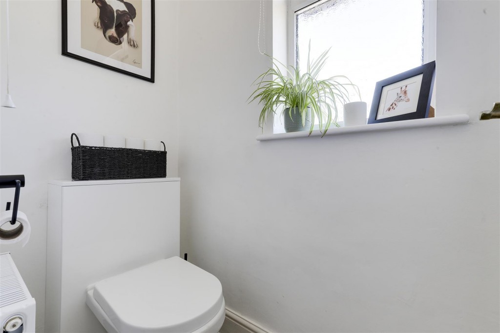 Orville Road, Basford, Nottinghamshire, NG5 1NE