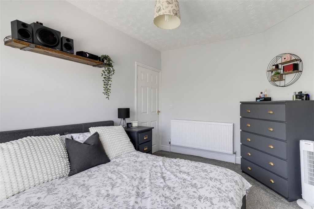 Orville Road, Basford, Nottinghamshire, NG5 1NE