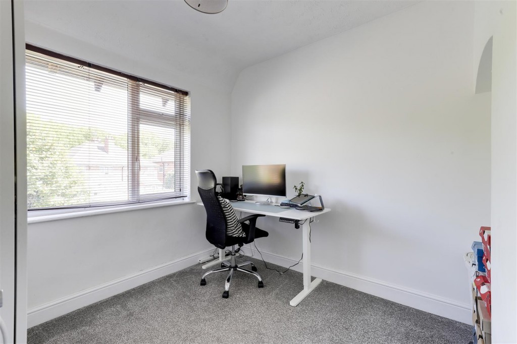 Orville Road, Basford, Nottinghamshire, NG5 1NE