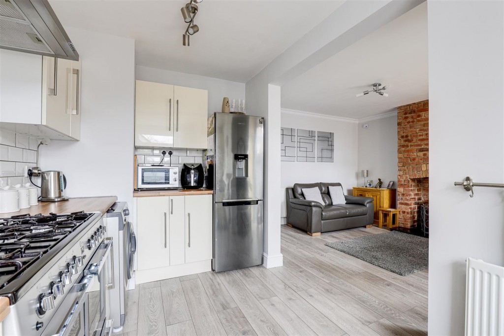 Edgware Road, Bulwell, Nottinghamshire, NG6 9HU