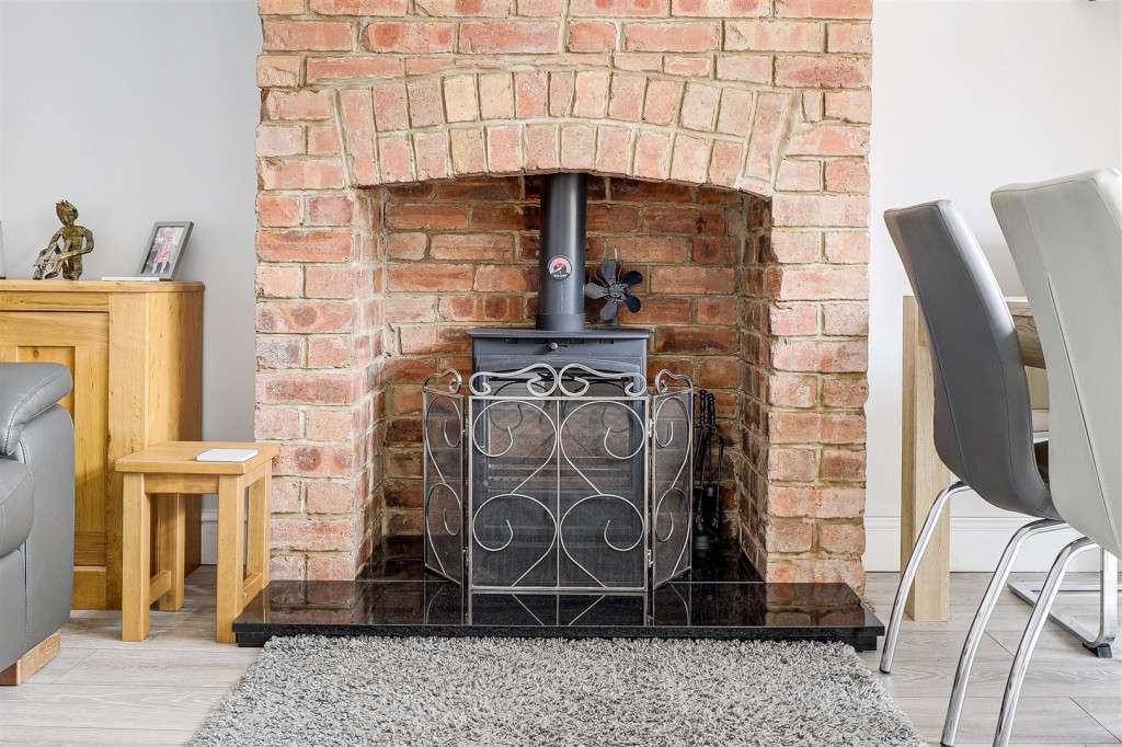 Edgware Road, Bulwell, Nottinghamshire, NG6 9HU