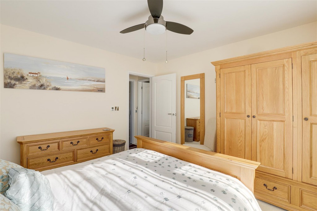 Bonser Close, Carlton, Nottinghamshire, NG4 1DP