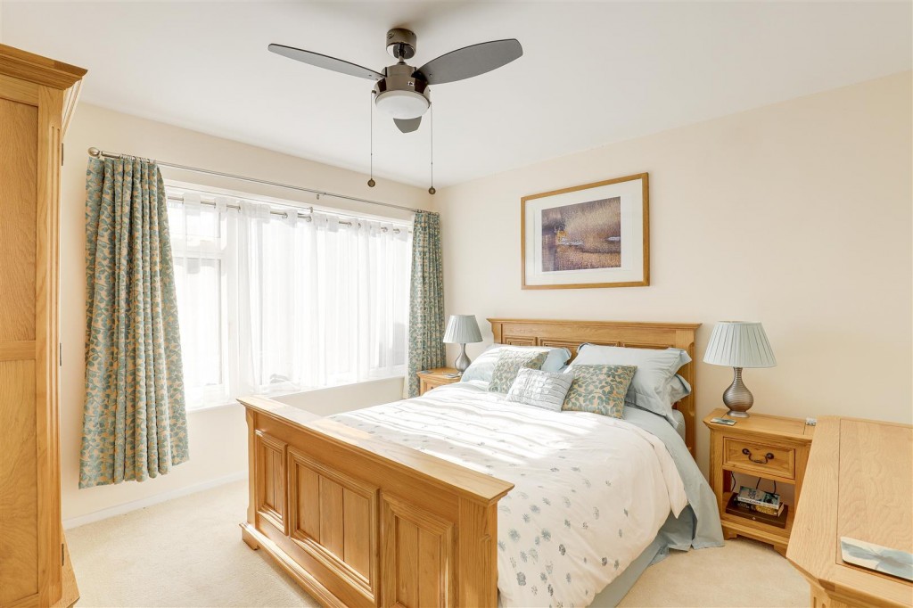 Bonser Close, Carlton, Nottinghamshire, NG4 1DP