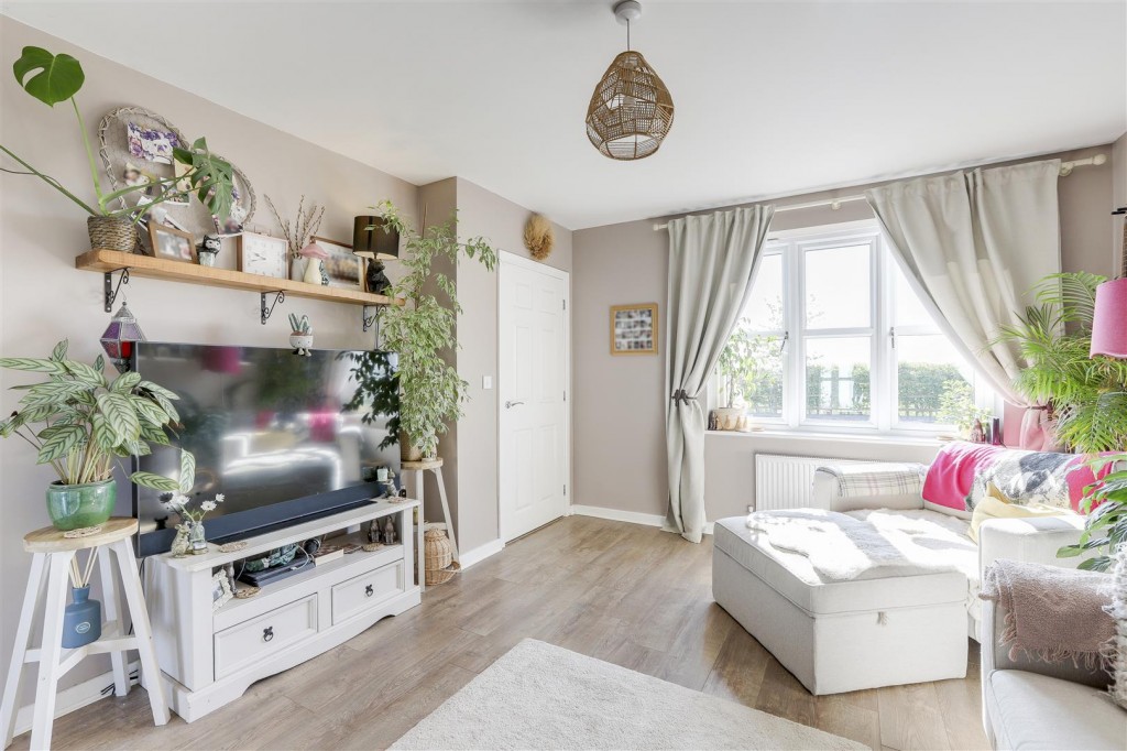 Seaton Way, Mapperley, Nottinghamshire, NG3 5XB