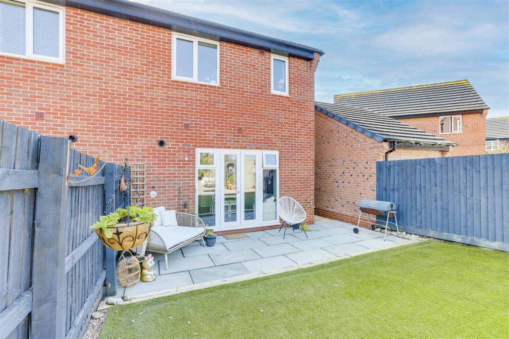 Seaton Way, Mapperley, Nottinghamshire, NG3 5XB