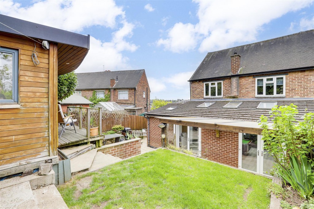 Fraser Crescent, Carlton, Nottinghamshire, NG4 1NL