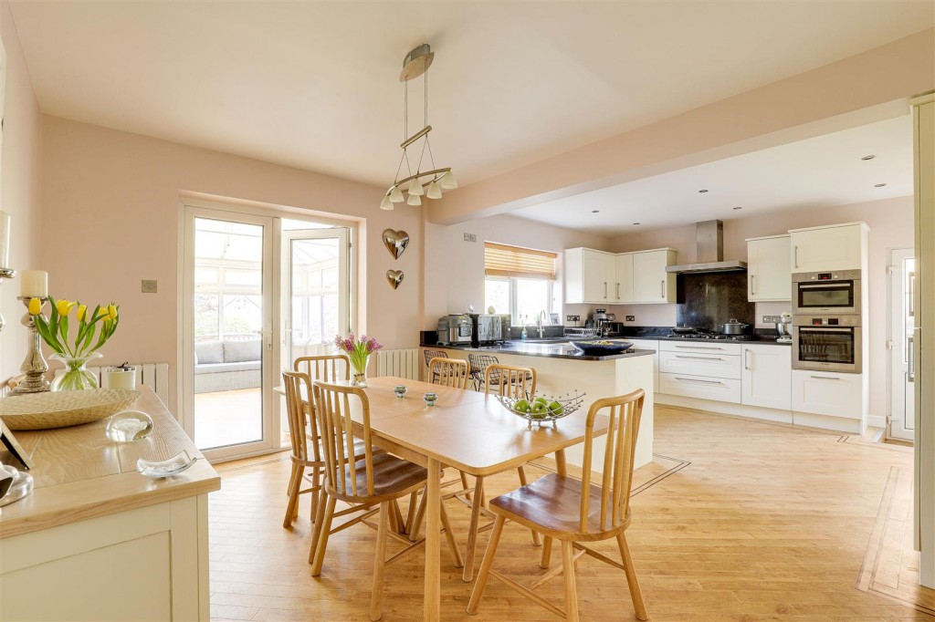 Musters Road, West Bridgford, Nottinghamshire, NG2 7DF