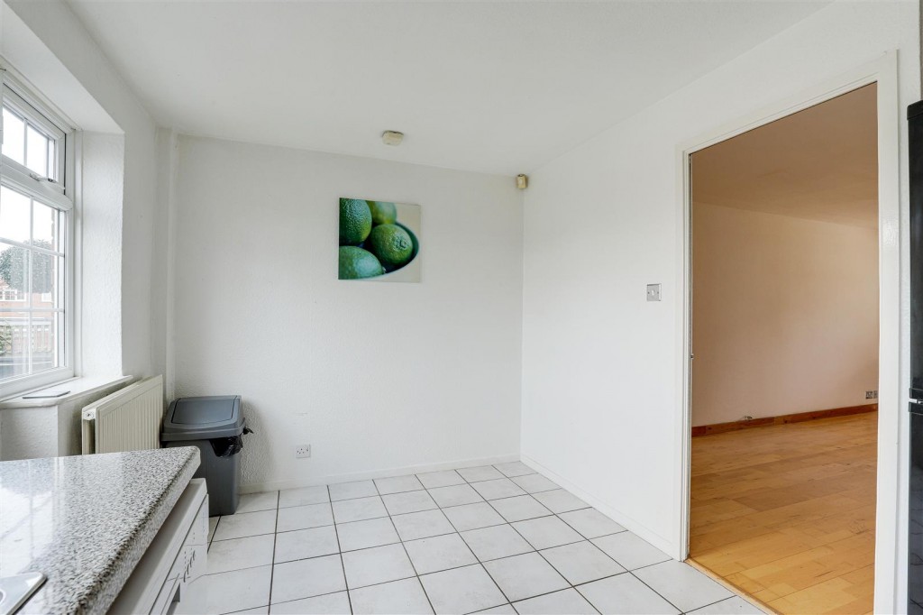 Howbeck Road, Arnold, Nottingham, NG5 8QA