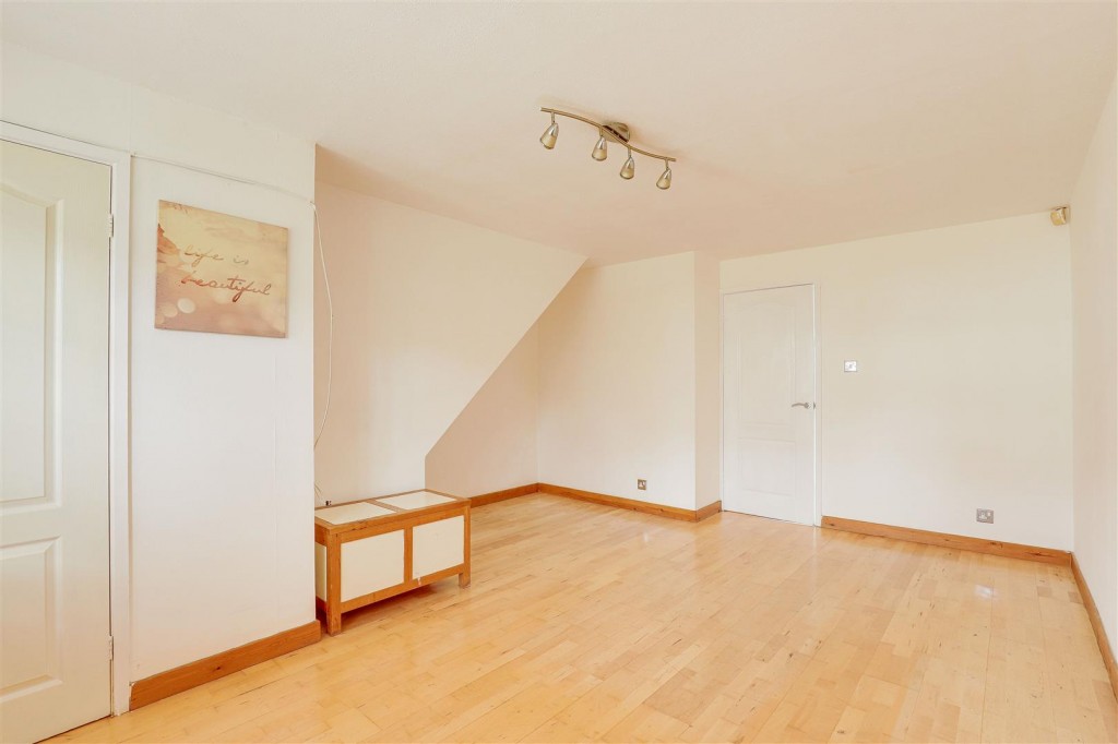 Howbeck Road, Arnold, Nottingham, NG5 8QA