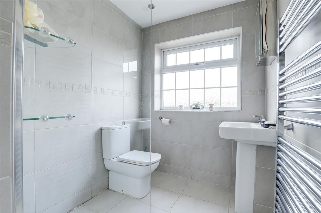 Howbeck Road, Arnold, Nottingham, NG5 8QA
