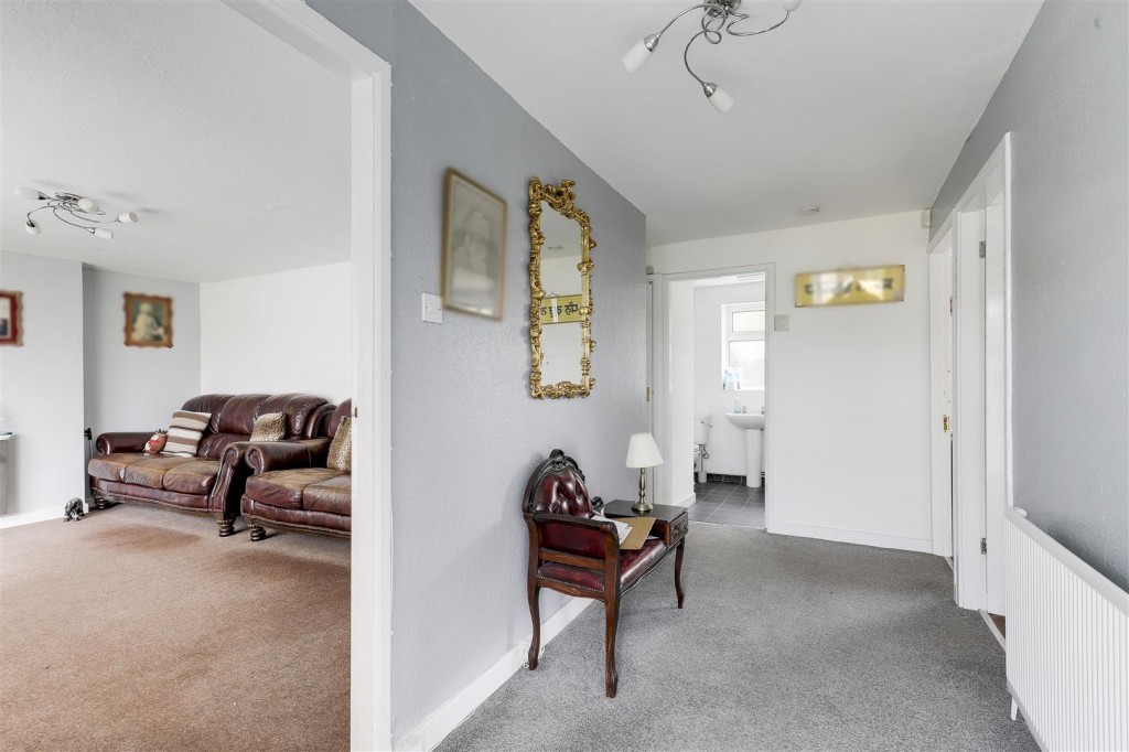 Bracadale Road, Rise Park, Nottinghamshire, NG5 5EF