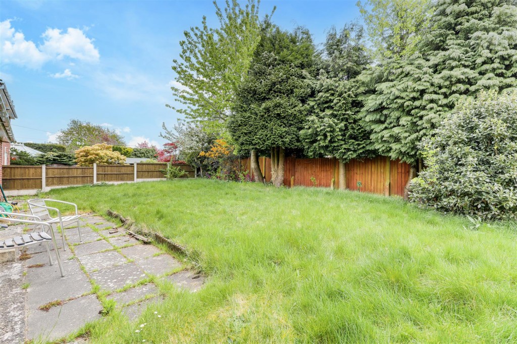 Bracadale Road, Rise Park, Nottinghamshire, NG5 5EF