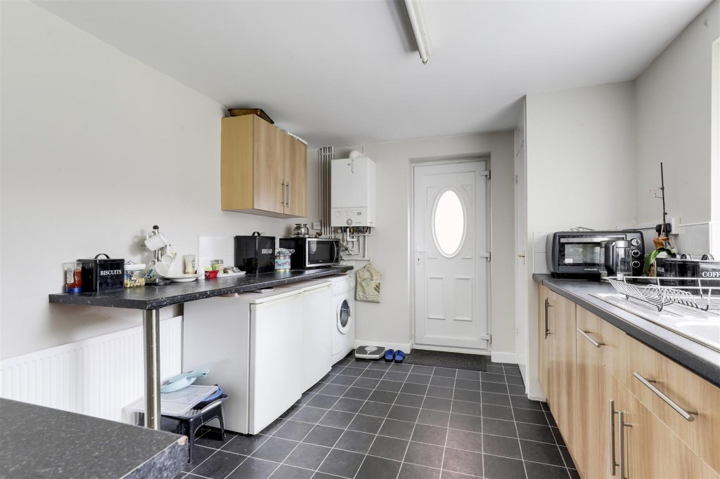 Bracadale Road, Rise Park, Nottinghamshire, NG5 5EF