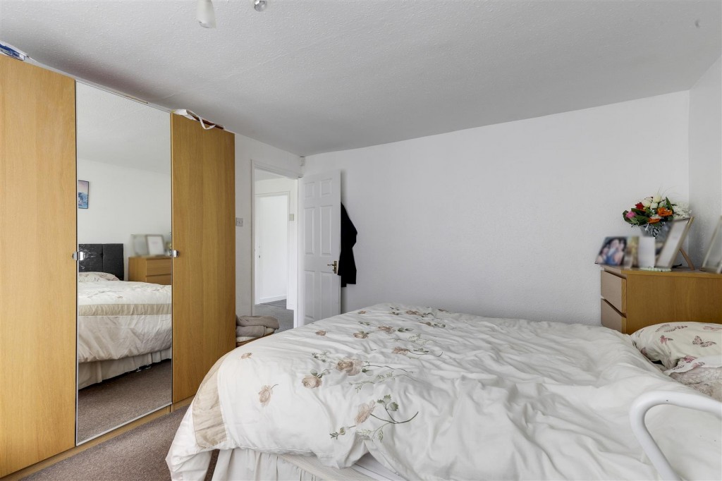 Bracadale Road, Rise Park, Nottinghamshire, NG5 5EF