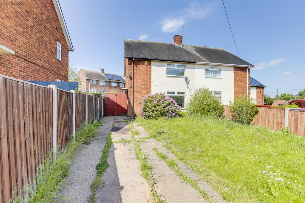 Beckhampton Road, Bestwood Park, Nottinghamshire, NG5 5NF