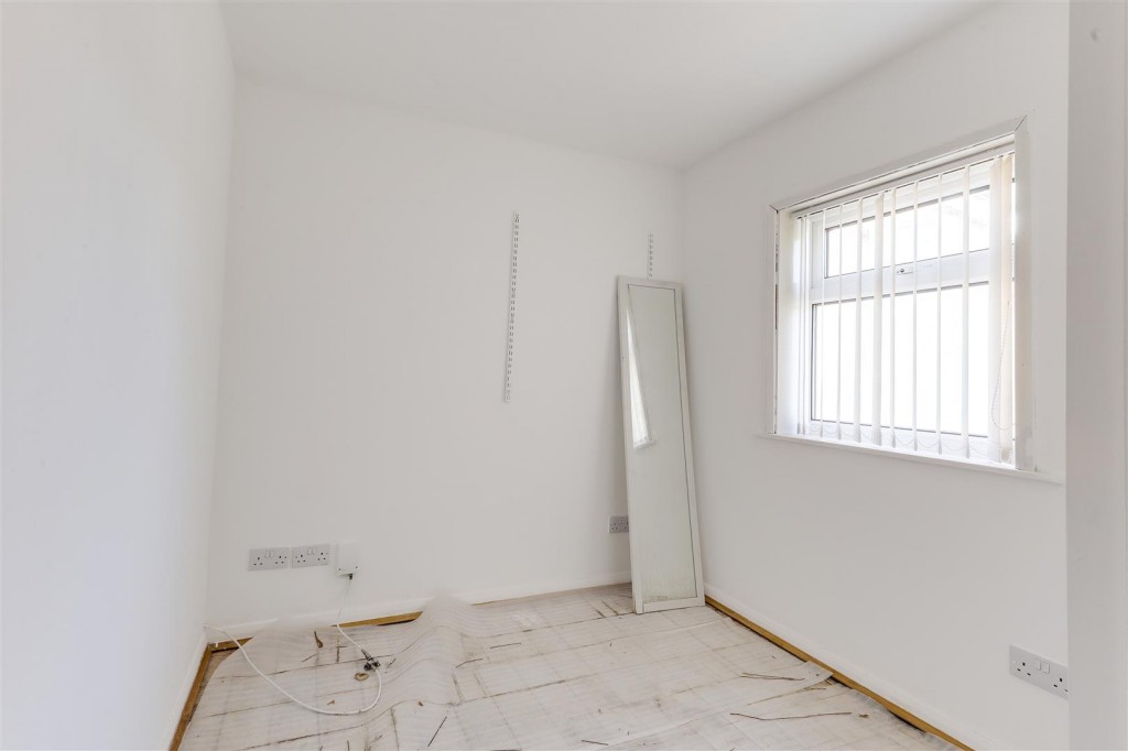 Beckhampton Road, Bestwood Park, Nottinghamshire, NG5 5NF
