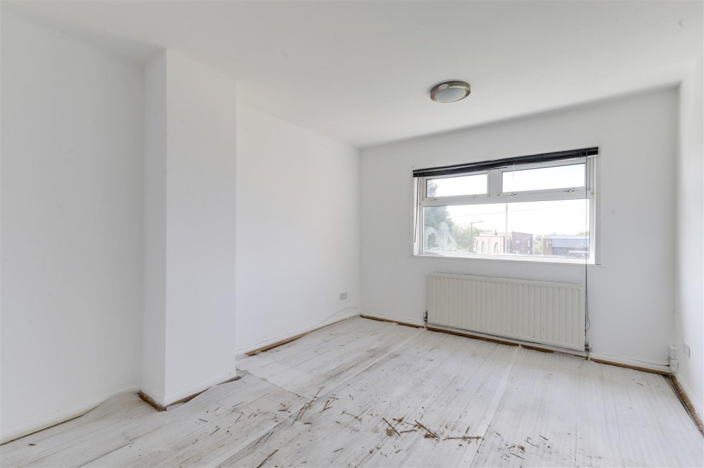 Beckhampton Road, Bestwood Park, Nottinghamshire, NG5 5NF