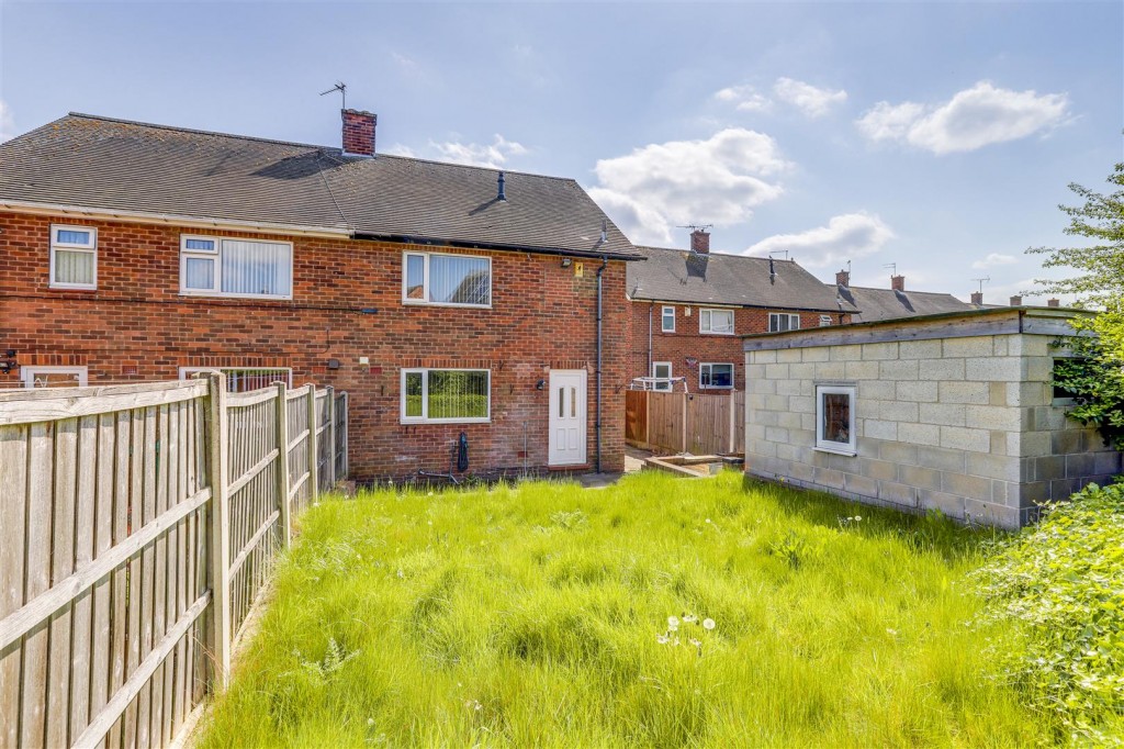 Beckhampton Road, Bestwood Park, Nottinghamshire, NG5 5NF