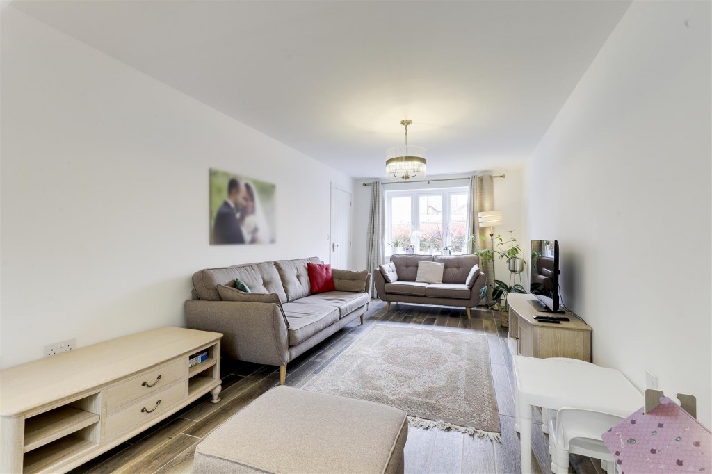 Morello Drive, Beechdale, Nottinghamshire, NG8 3QF