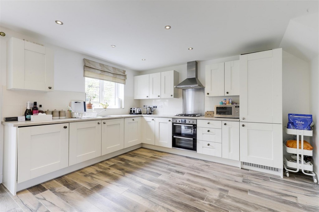 Morello Drive, Beechdale, Nottinghamshire, NG8 3QF