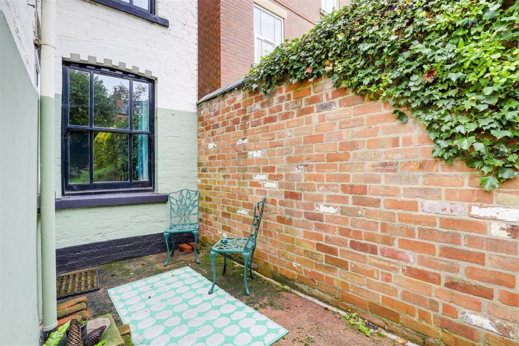 Church Drive, Carrington, Nottinghamshire, NG5 2BA