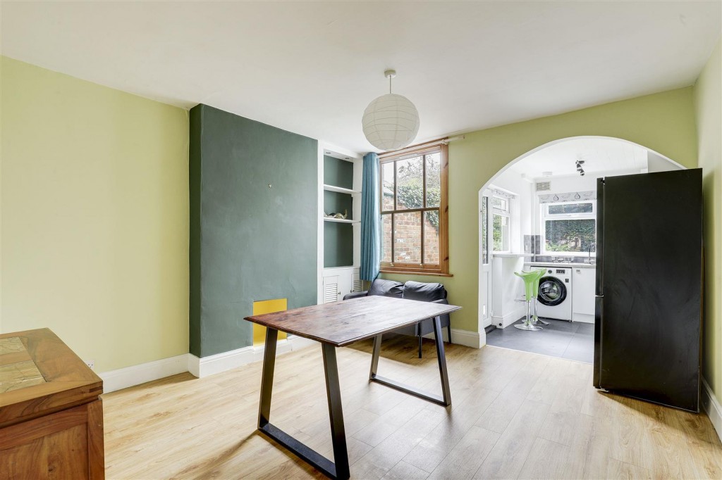Church Drive, Carrington, Nottinghamshire, NG5 2BA